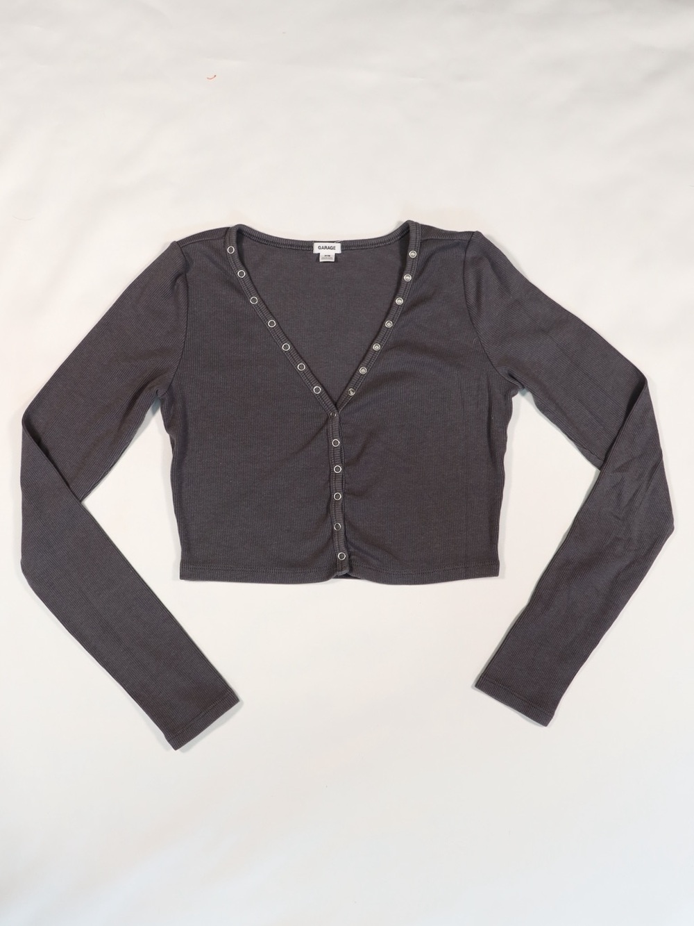 Garage Cropped Long Sleeve Snap-Front Top | Grey Size Small